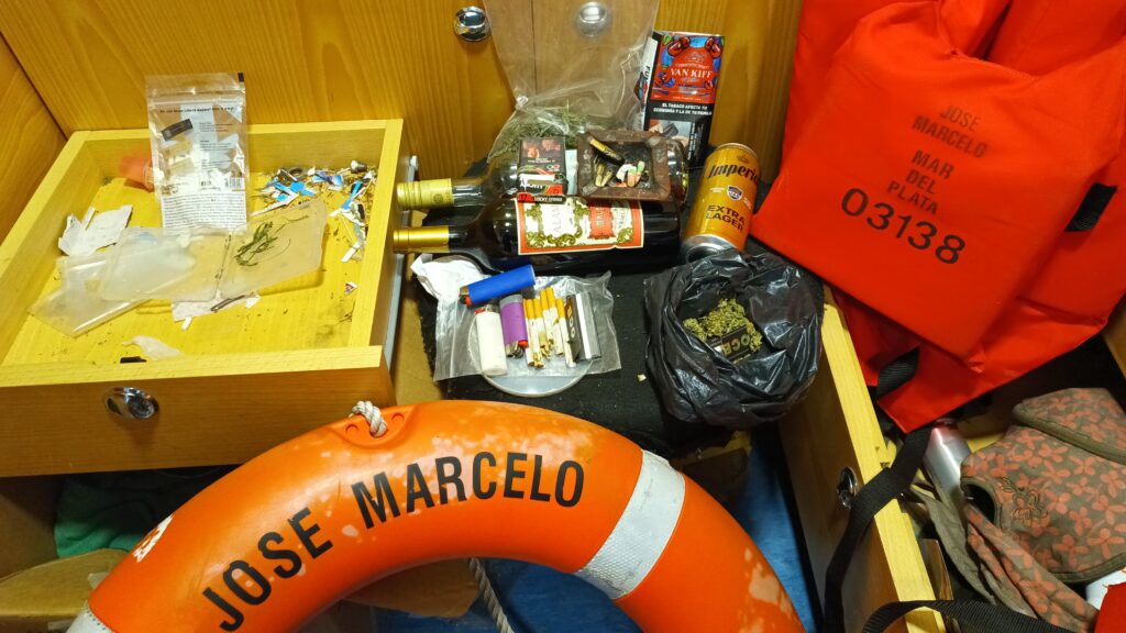 Mar del Plata: Prefectura detectó e incautó marihuana y alcohol en un buque pesquero