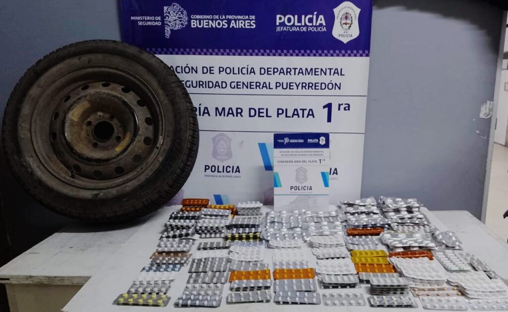 Dos aprehendidos por robar neumáticos y medicamentos