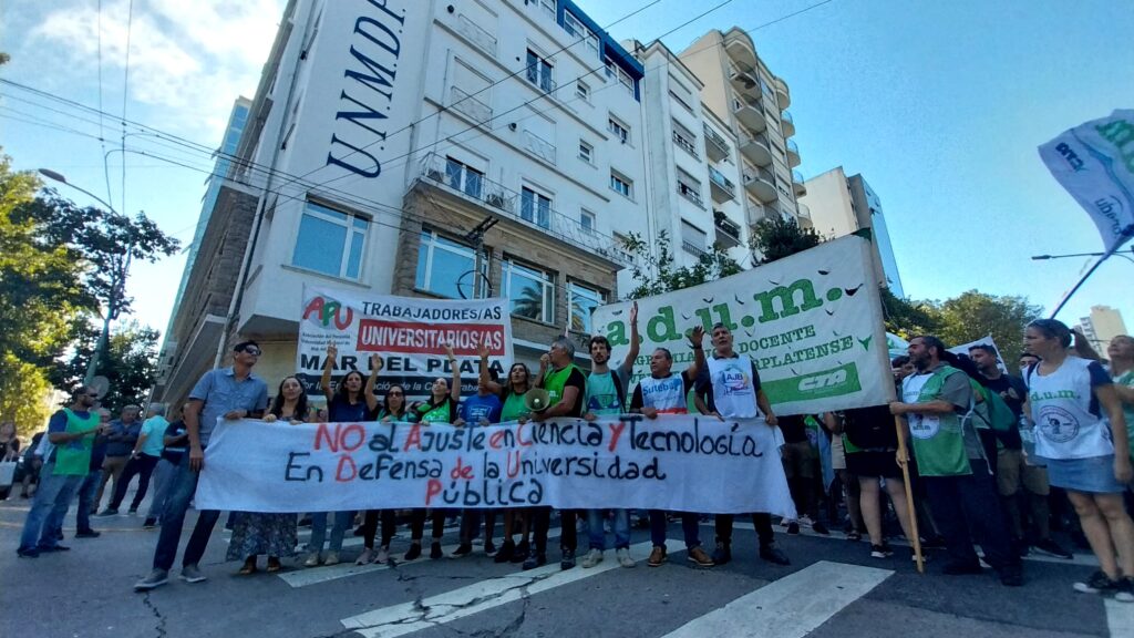 Doble jornada de lucha en la Universidad Nacional de Mar del Plata