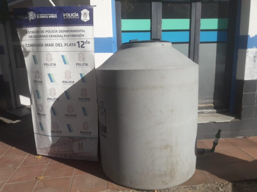 Recuperaron el tanque de agua robado de la escuela 14: un aprehendido