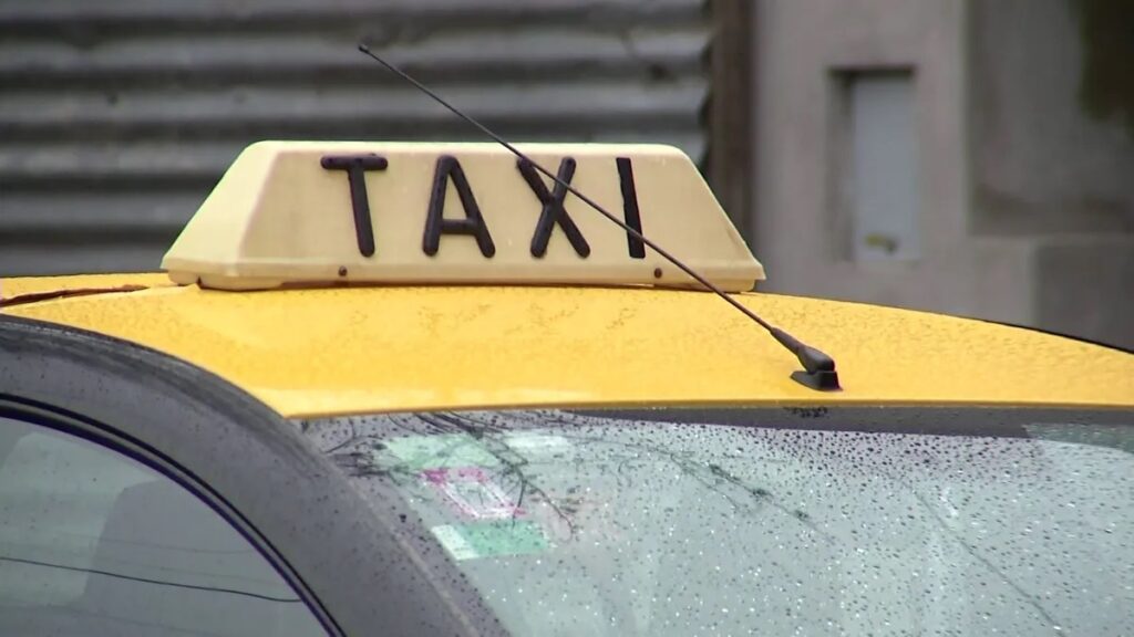 Desde este sábado comienza a aplicarse la nueva tarifa de taxis y remises