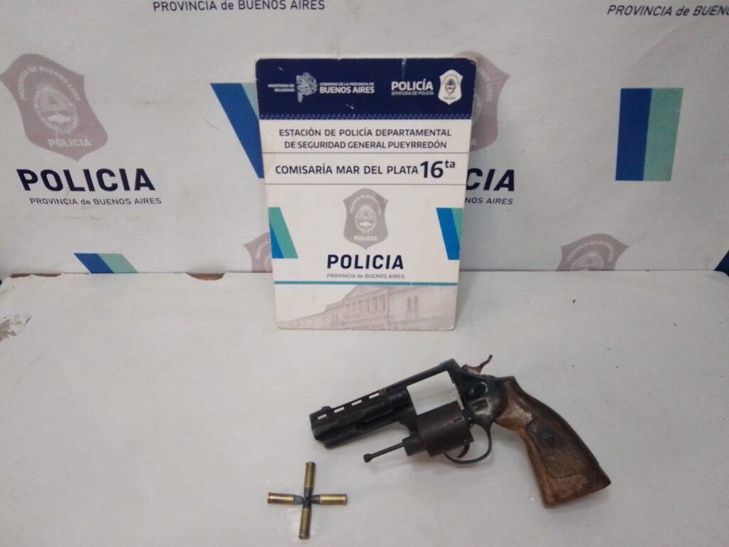 Tras varias denuncias por amenazas imputaron a una joven y secuestraron un arma