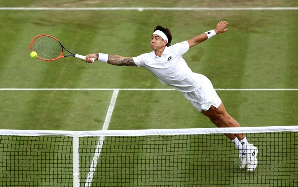 Wimbledon: el marplatense Comesaña dio el batacazo de la primera ronda y eliminó a Rublev