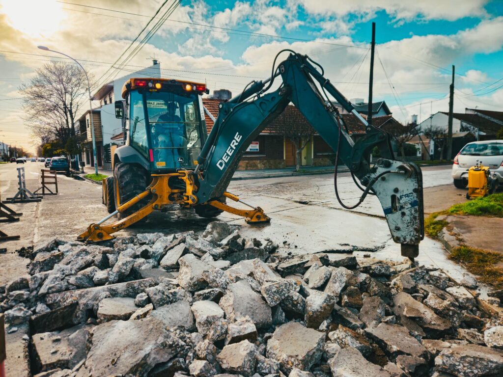 El Municipio completó más de 30 mil metros cuadrados de obras viales en distintos barrios