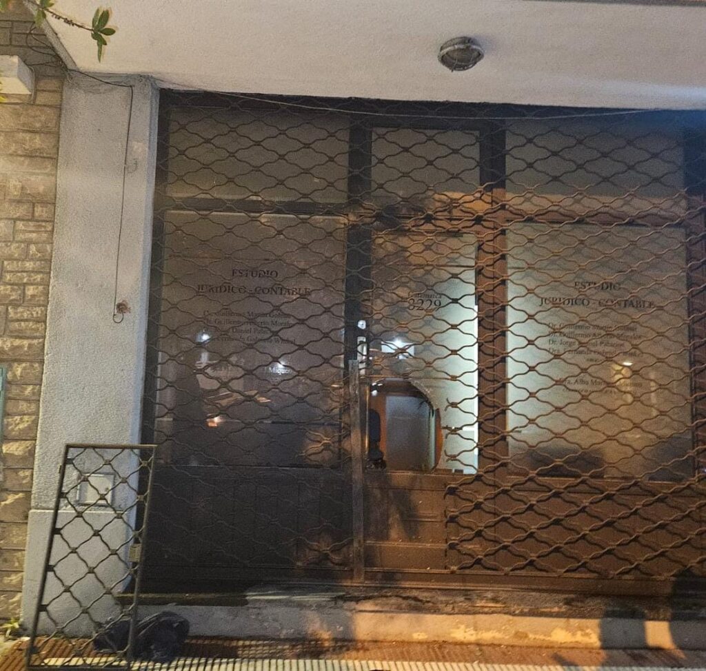 Entró a robar a un estudio de de abogados y terminó en Batán
