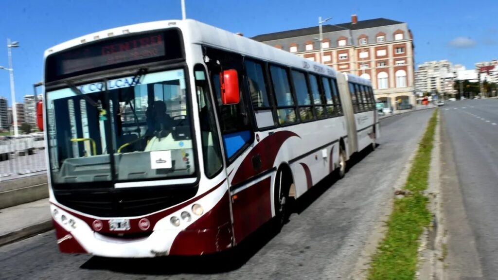 UTA llegó a un acuerdo con los empresarios y no habrá paro de colectivos en Mar del Plata