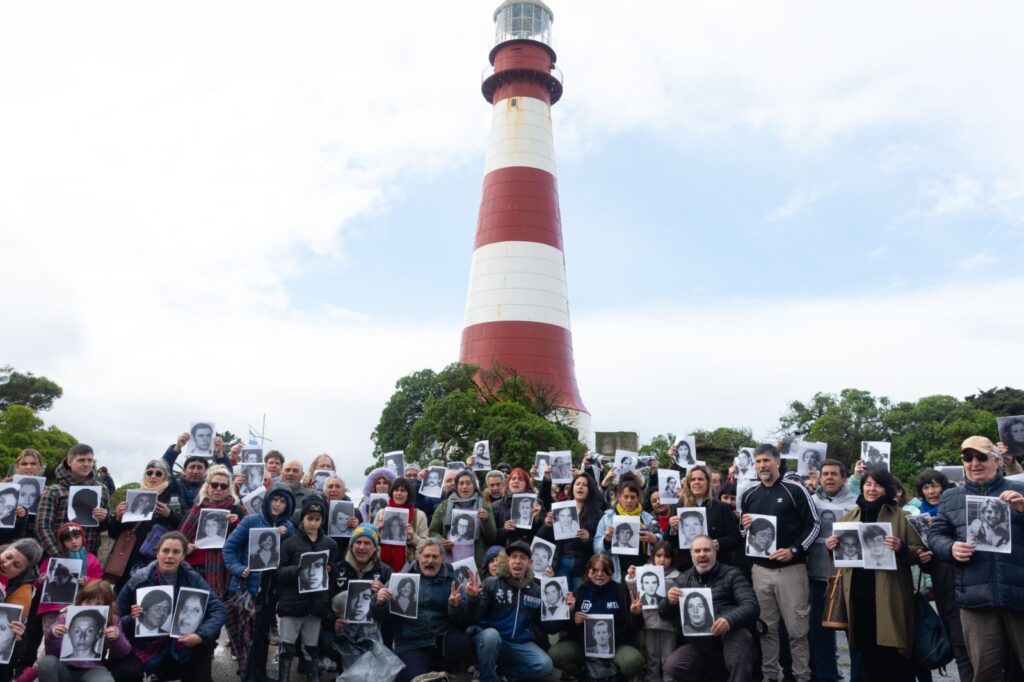 Organizaciones se manifestaron «en defensa del Faro de la Memoria»