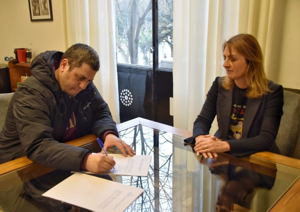 Sánchez Herrero: “Se reciclará todo el papel del Concejo impulsando la sustentabilidad»