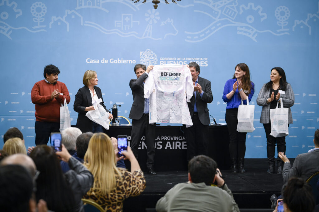 Kicillof anunció un proyecto para establecer la obligatoriedad de la educación desde los tres años