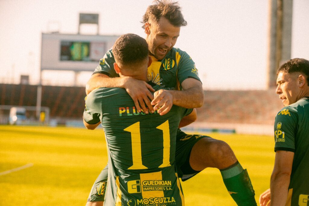 Aldosivi goleó a Deportivo Morón
