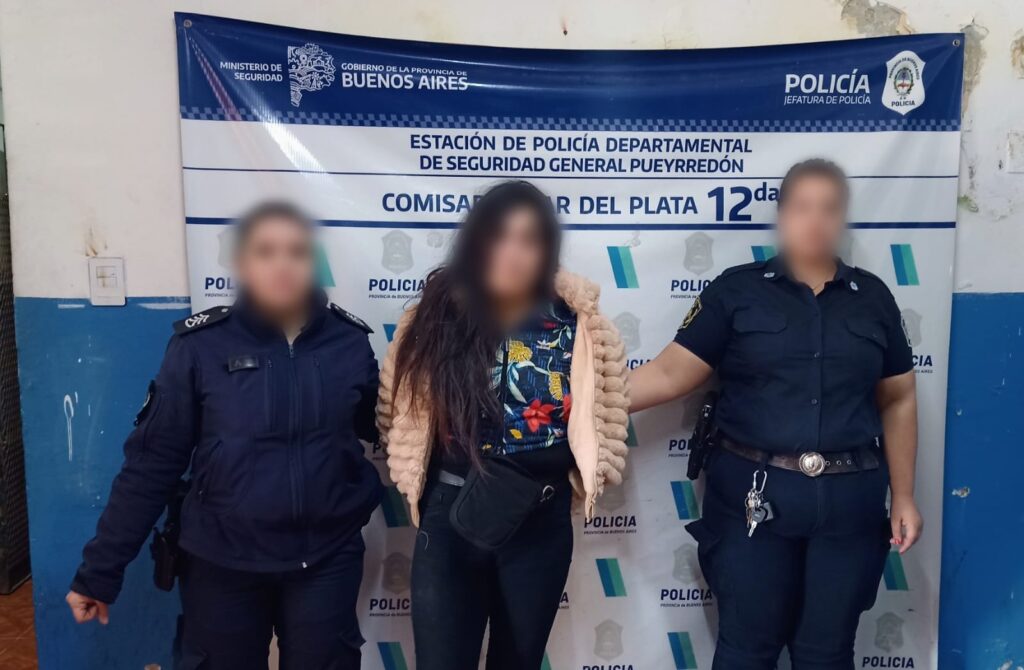 No quiso pagar el remis, rompió el parabrisas y agredió a la policía: aprehendida