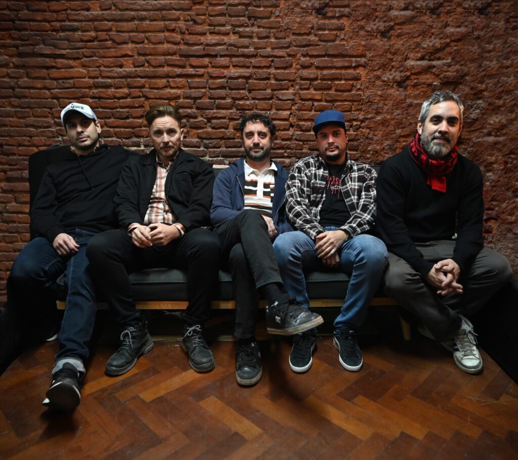 Eterna Inocencia llega a Club TRI  para celebrar los 20 años de «Las palabras y los ríos»