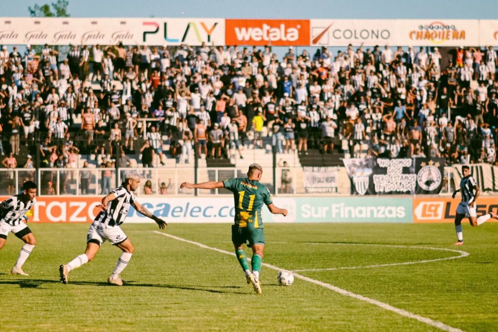 Aldosivi no pasó del empate con Chaco For Ever
