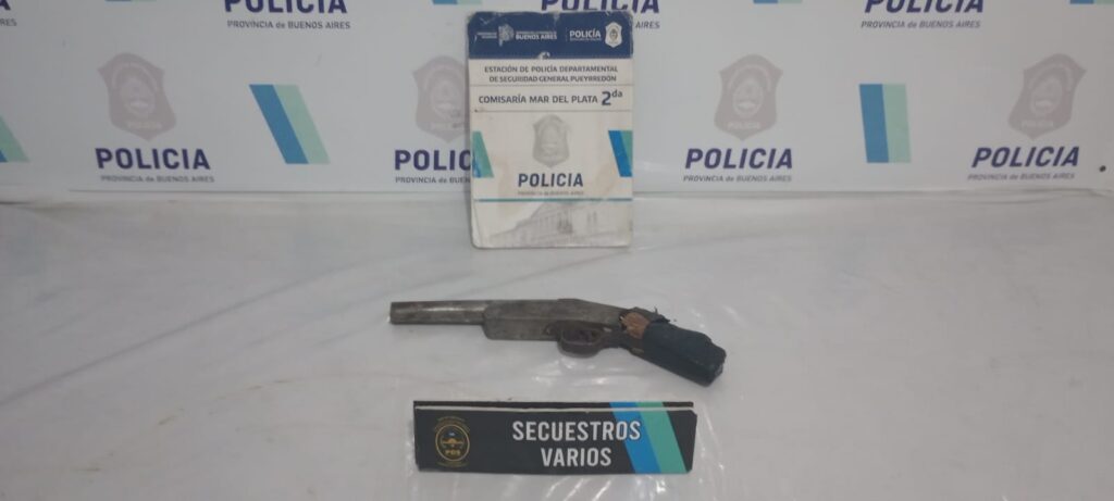 Asaltó a un taxista con un arma casera y terminó aprehendido