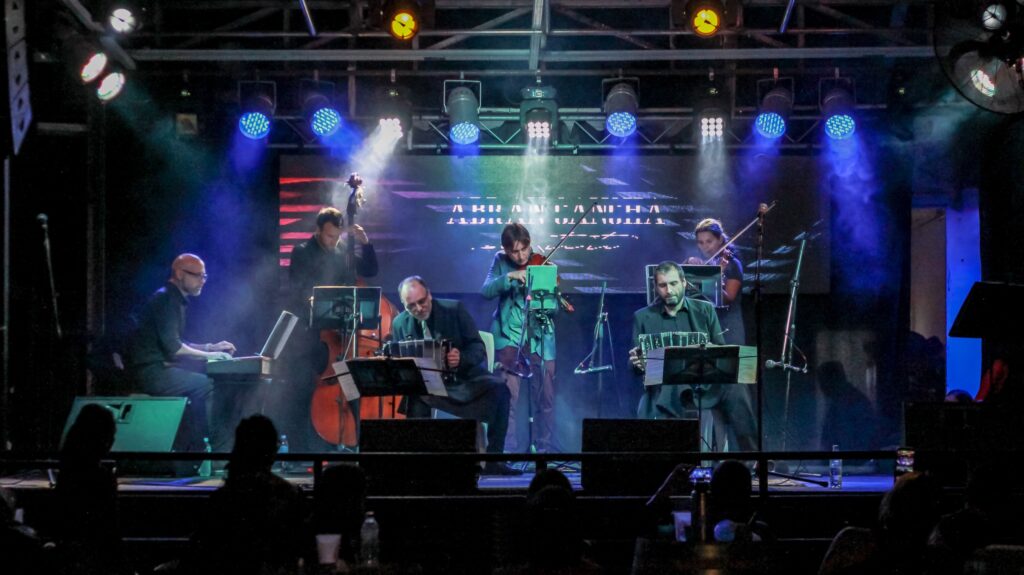 El Sexteto Abran Cancha en concierto: Una noche de tango en el Teatro Auditorium de Mar del Plata