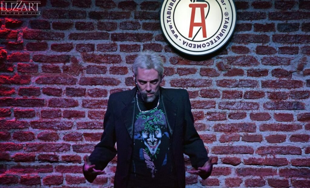Emilio González Moreira presenta «Reset» un show de comedia, historia y videojuegos