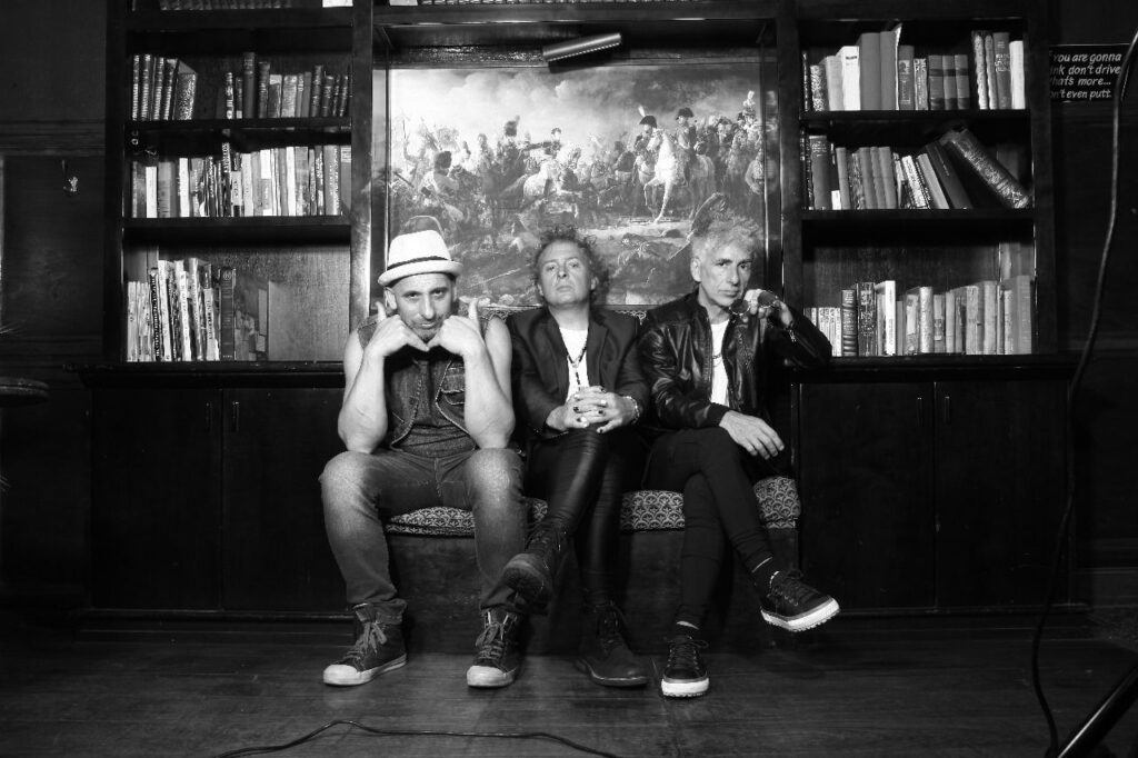 Los Tipitos llegan a Mar del Plata para celebrar 20 años de «Armando Camaleón»