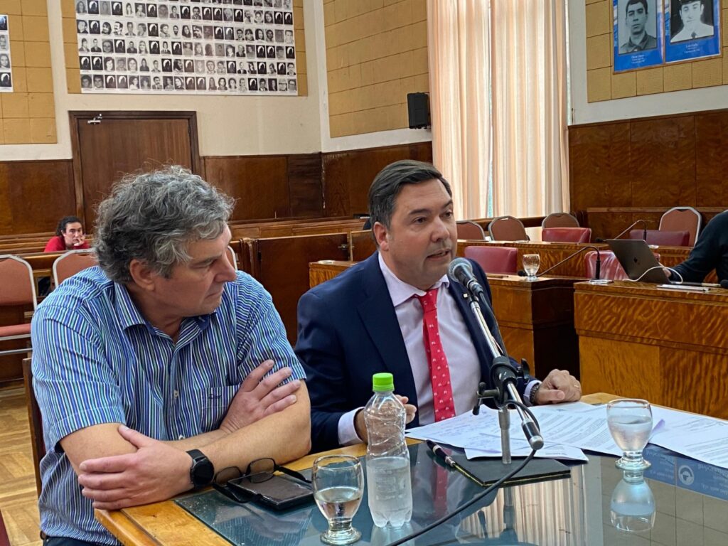 “Muchos aplausos a los anuncios de inversiones de fuera y a empresarios marplatenses ni una palmadita en la espalda”