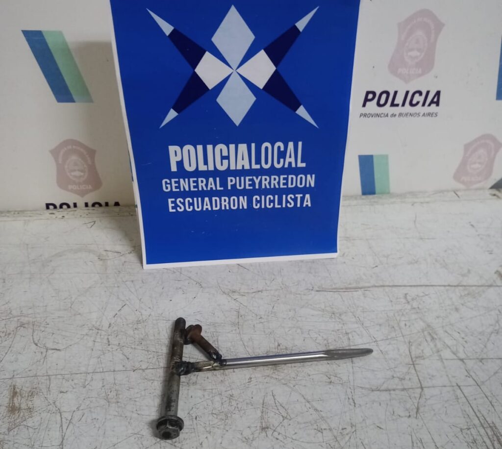 Dos menores intentaron robar una moto y tras persecución policial terminaron aprehendidos