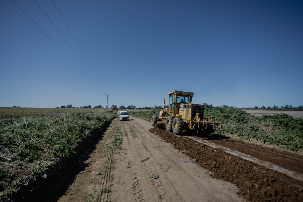 Continúan las tareas de reparación de calles y limpieza en Batán y la zona