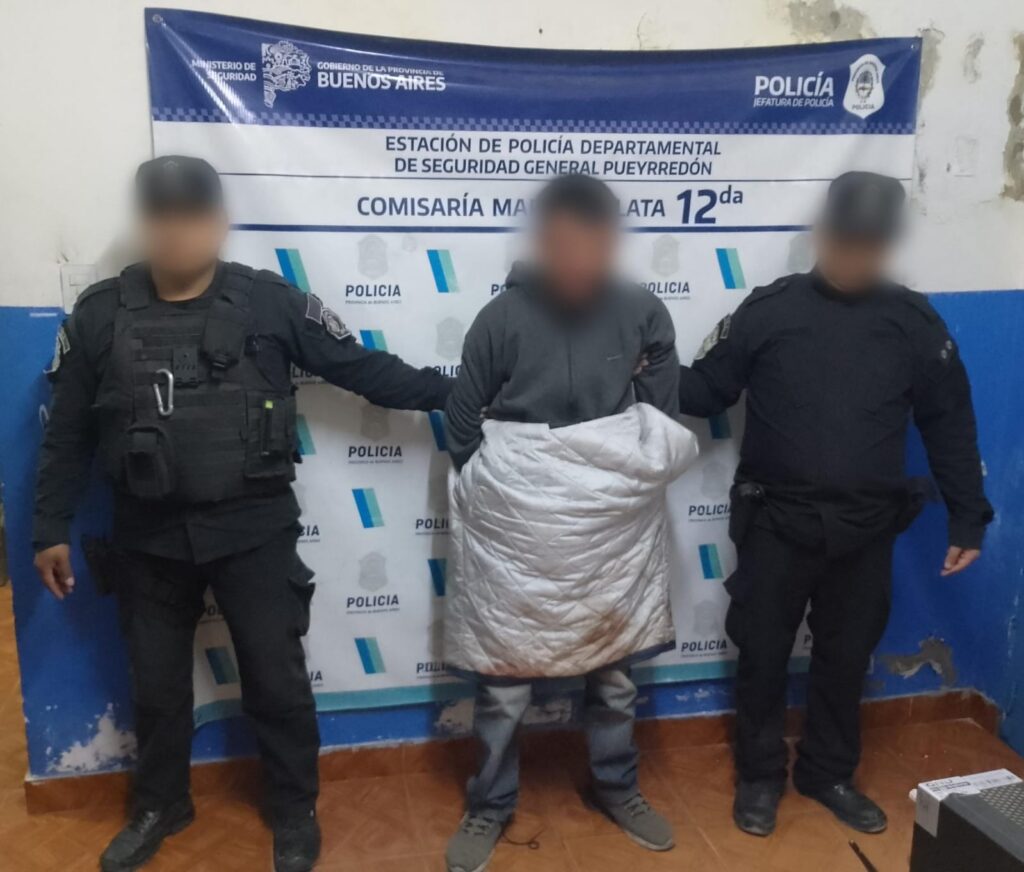 Intentó robar elementos de un auto estacionado y terminó en Batán