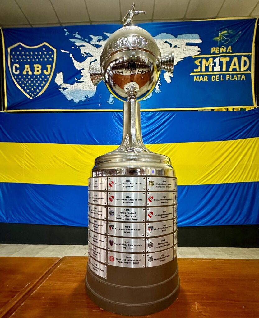 Llegan las copas de Boca Juniors a Mar del Plata