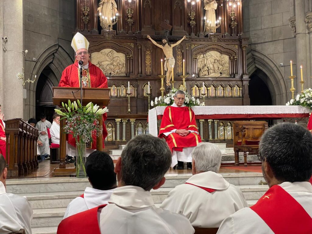Monseñor Giobando: “Sigamos construyendo una ciudad en la que brillen los valores del Evangelio”