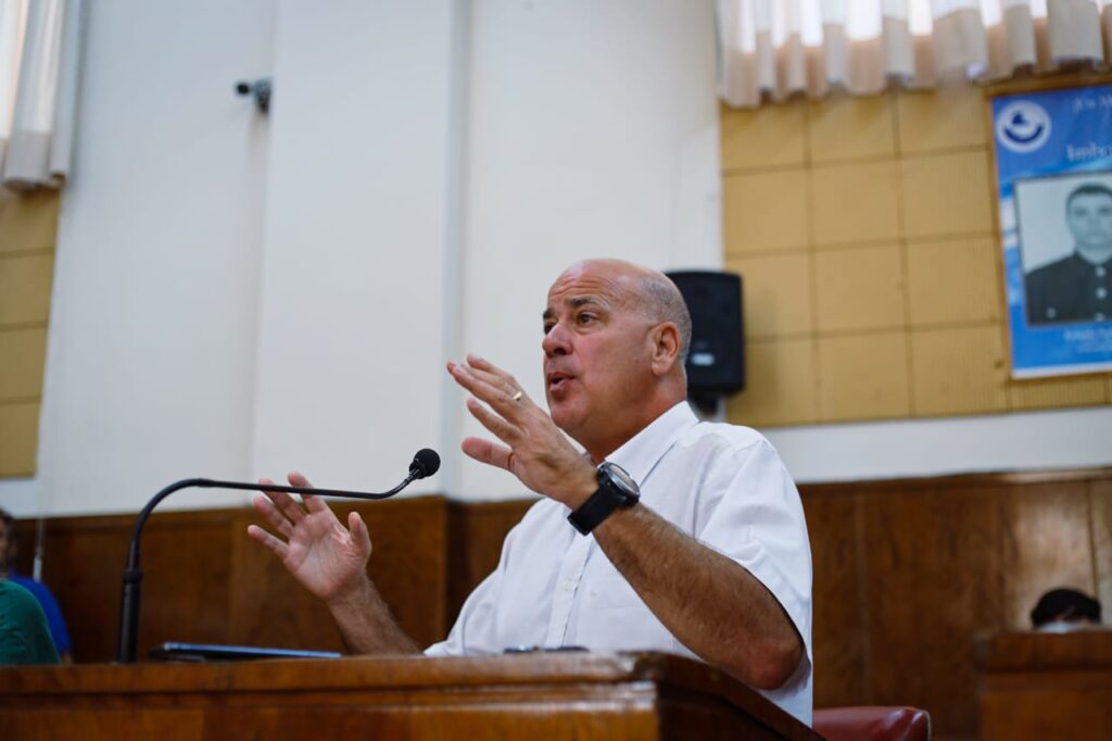 Taccone: «Reclamamos la restitución de los feriados puentes»