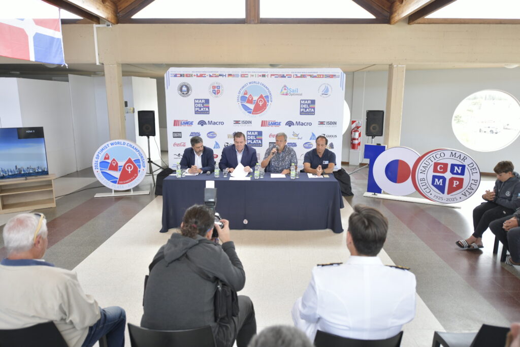 Se presentó el Campeonato Mundial de Optimist Mar del Plata 2024 en el CNMP
