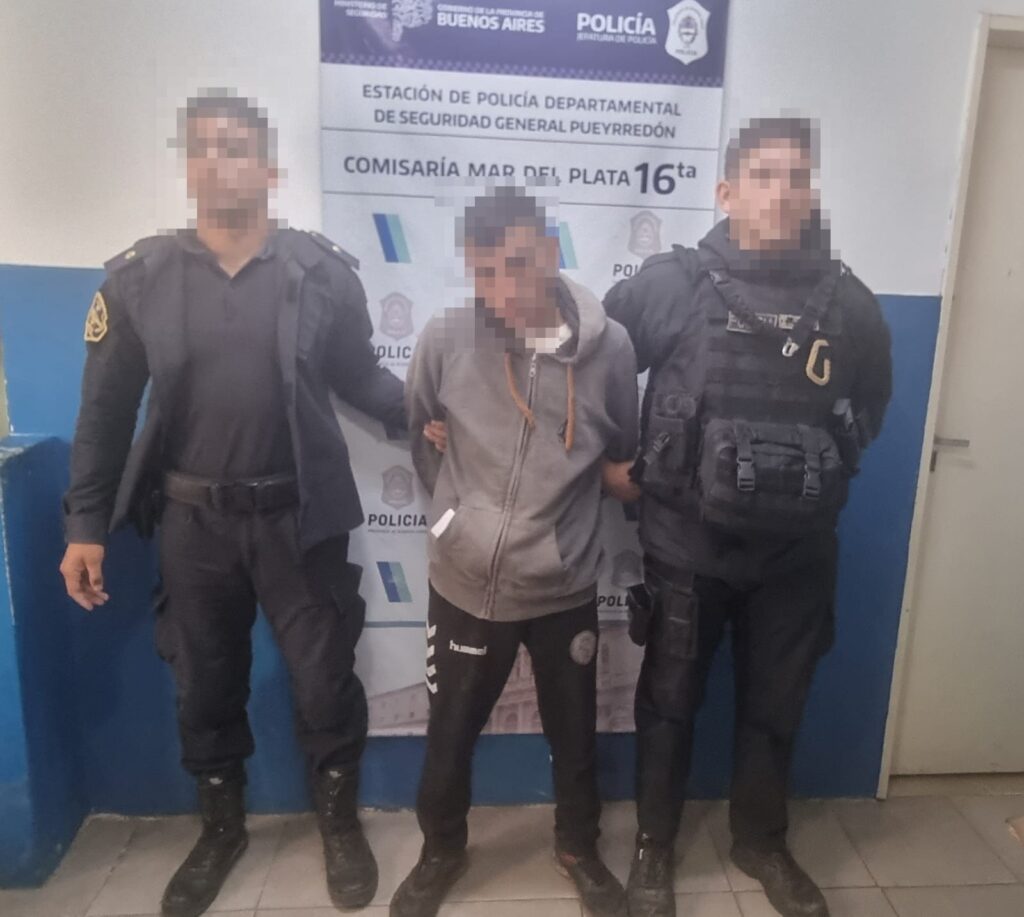 Rompió el parabrisas y el capot de un vehículo tras una discusión y fue aprehendido