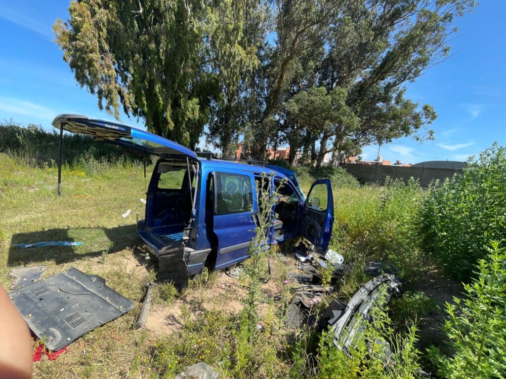 Desguazaban una camioneta robada y terminaron aprehendidos