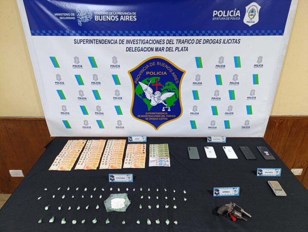 Desbarataron un point de venta de drogas en La Perla: dos detenidos