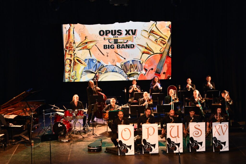 Llega Opus XV al Teatro Colón