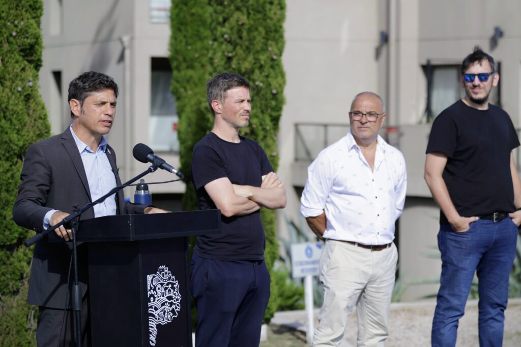 “Frente a la motosierra y el recorte, la Provincia redobla los esfuerzos para que todos puedan disfrutar la temporada”
