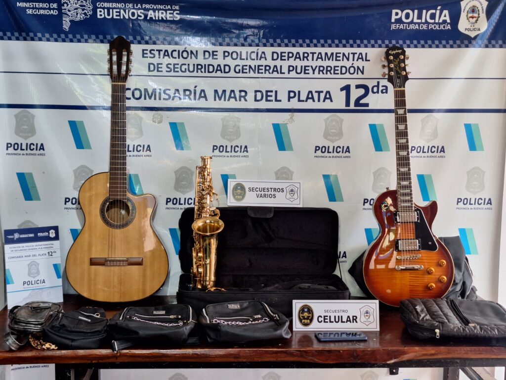 Dos aprehendidos y varios objetos robados recuperados
