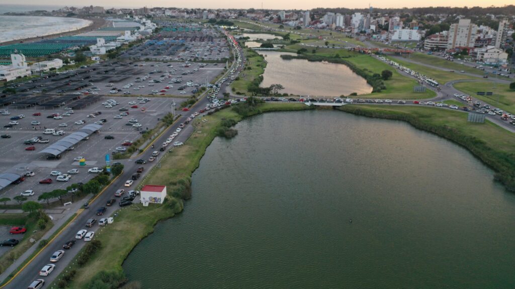 Mejoras en la infraestructura de Punta Mogotes: wifi libre, duchas públicas y reparación del puente peatonal