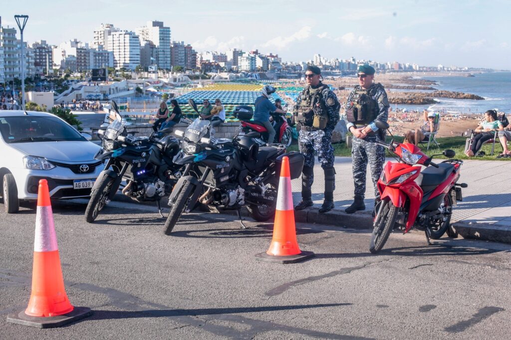 Intensifican controles en vía pública: 171 infracciones por trapitos y cuidacoches y 105 motos secuestradas