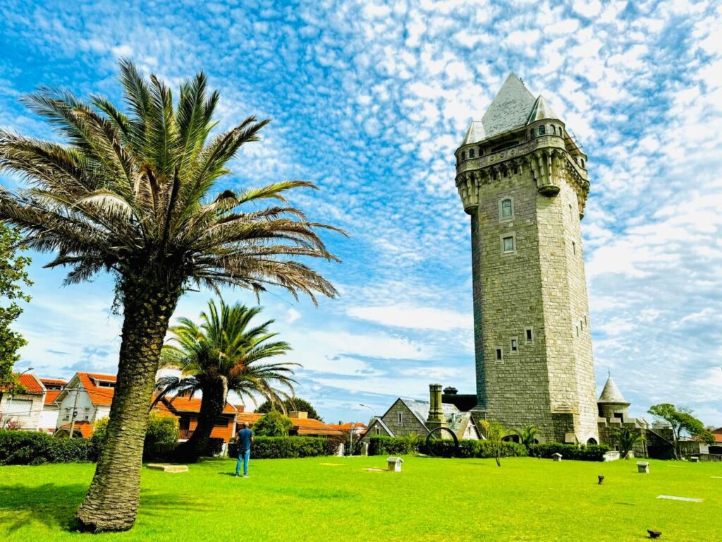 En verano, la Torre Tanque propone visitas guiadas y recorridos por la tarde