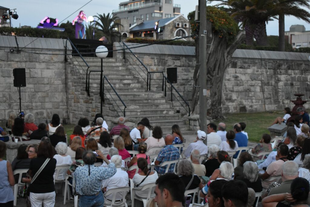 El 82 Aniversario de Torre Tanque se celebra al aire libre y con música