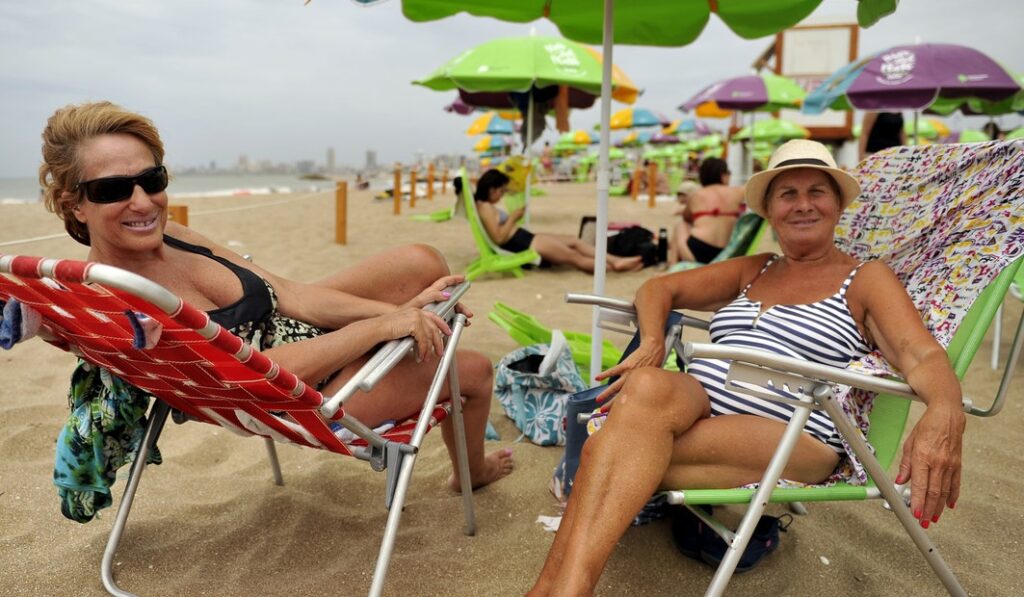 Avanzan para licitar cuatro playas públicas equipadas en el corredor norte
