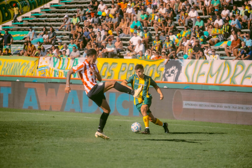 Aldosivi sumó su primer punto en primera frente a Estudiantes