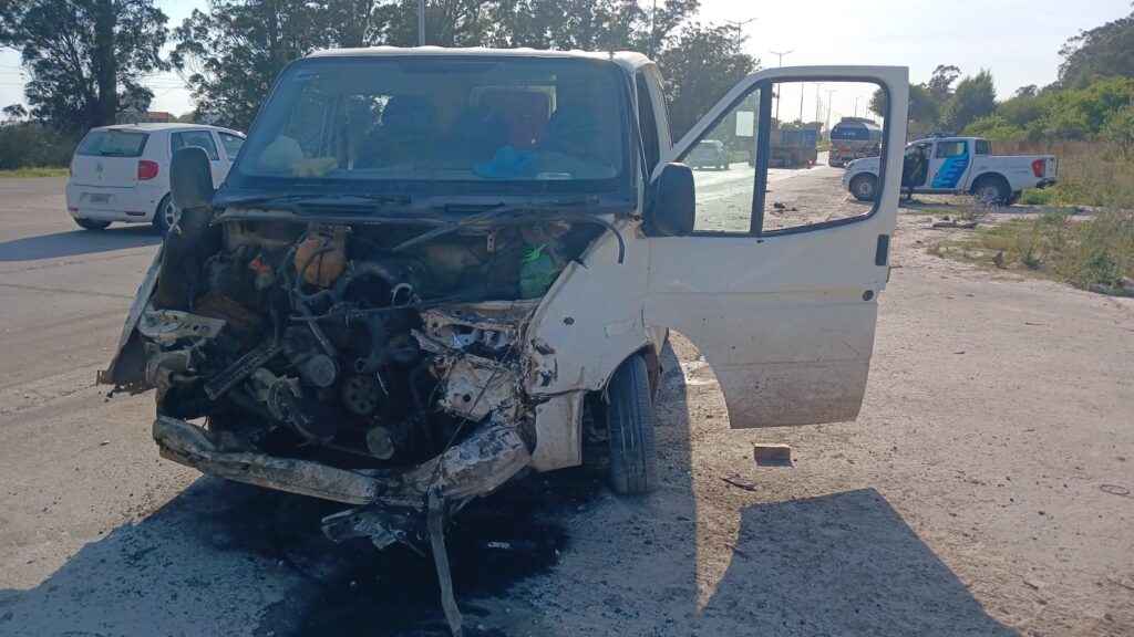 Espectacular siniestro vial en la ruta 88 dejó a un hombre con traumatismo de cráneo
