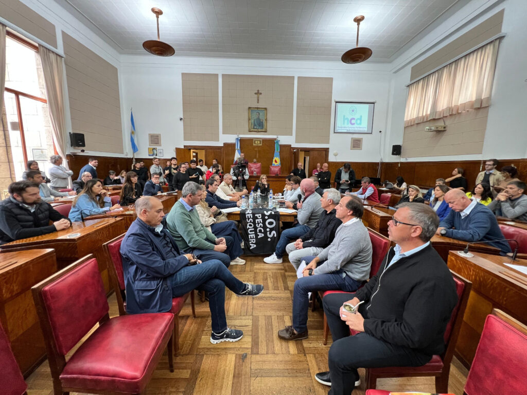 Unánime apoyo al pedido de emergencia de la pesca durante una jornada de trabajo en el Concejo Deliberante