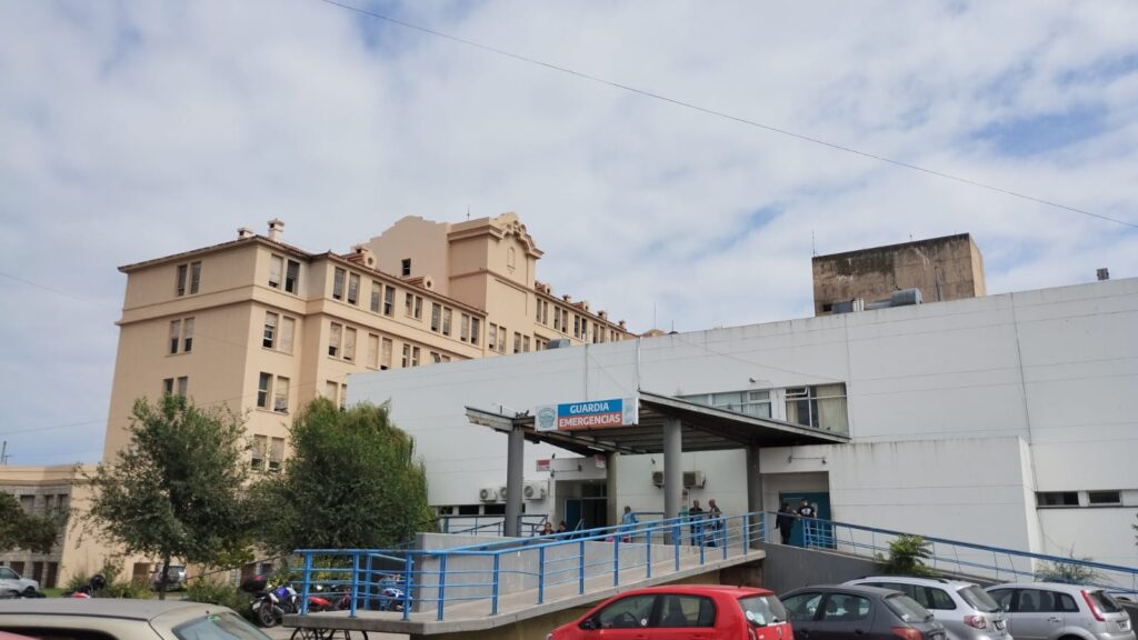 Aumentó la demanda pero lograron reducir el 50% las internaciones en la guardia del HIGA