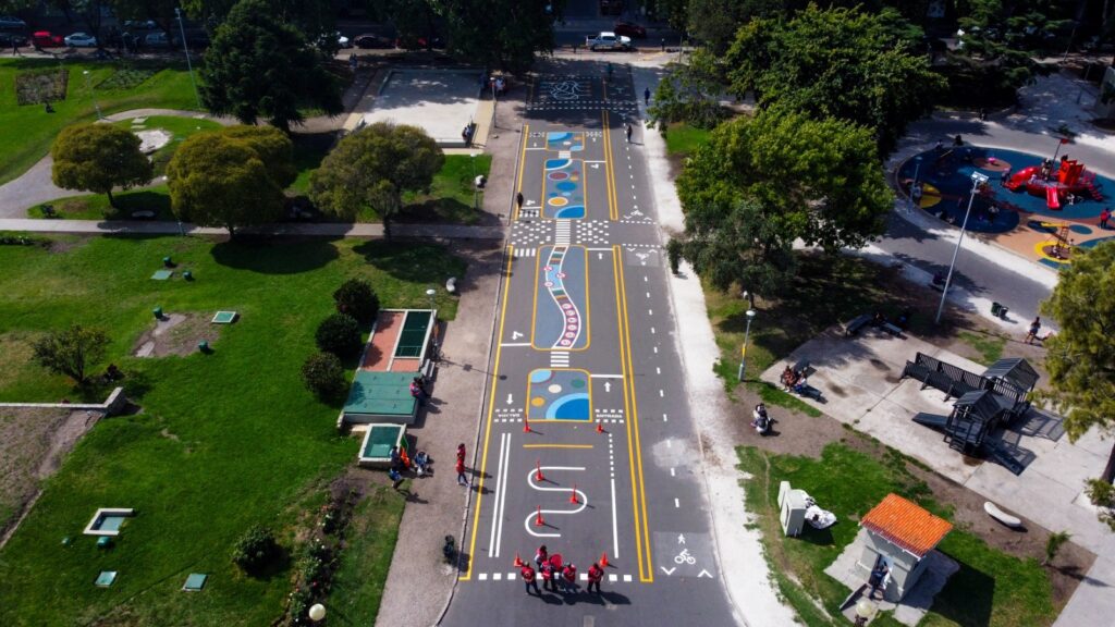 Plaza Mitre ya cuenta con nuevos espacios para el deporte, recreación y educación vial