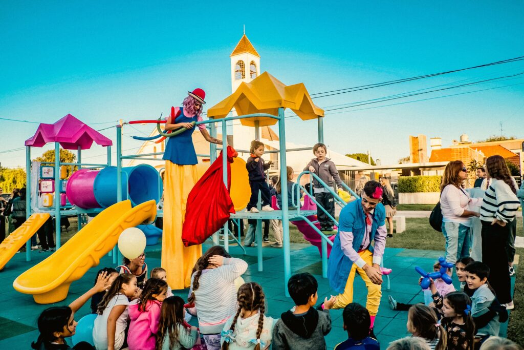 El Municipio y la Fundación Manuela Allasia renovaron la Plaza Alemania en Faro Norte