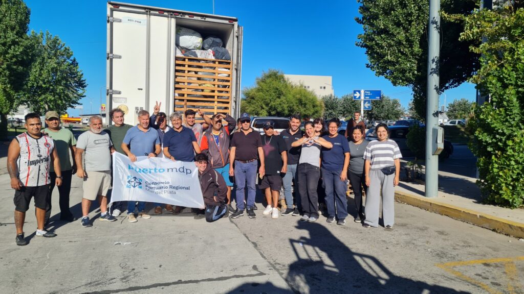 Llegaron a Bahía Blanca más de 100 toneladas de donaciones enviadas desde el puerto de Mar del Plata