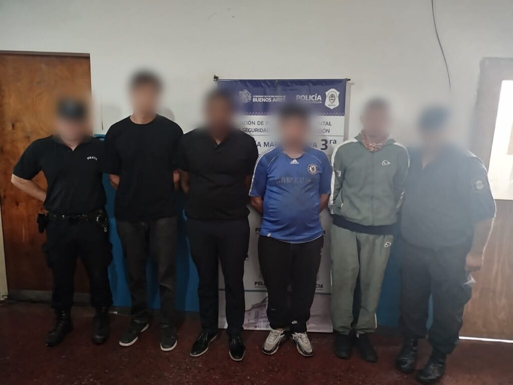 Siete aprehendidos por mantener secuestrada a una mujer y amenazarla con un arma