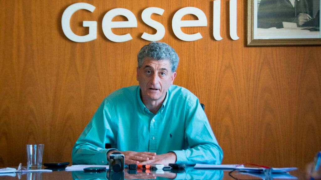 Villa Gesell se declaró en emergencia y congeló salarios para enfrentar la recesión