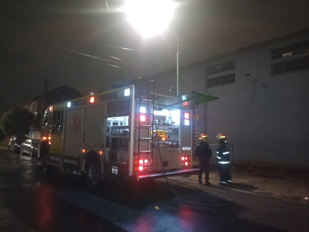 Se incendió la feria comunitaria de Jacinto Peralta Ramos dejando pérdidas totales en algunos puestos